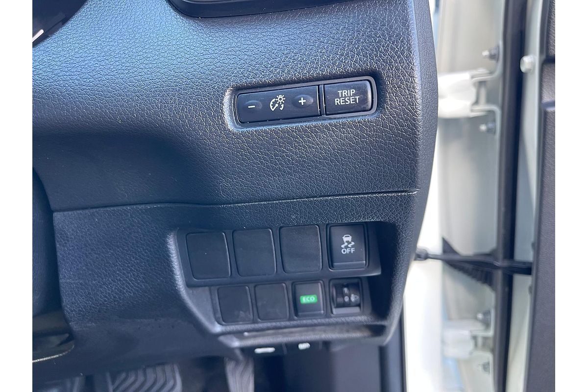 2014 Nissan X-TRAIL ST T32
