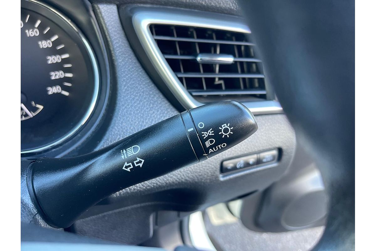 2014 Nissan X-TRAIL ST T32