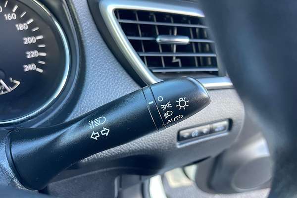 2014 Nissan X-TRAIL ST T32