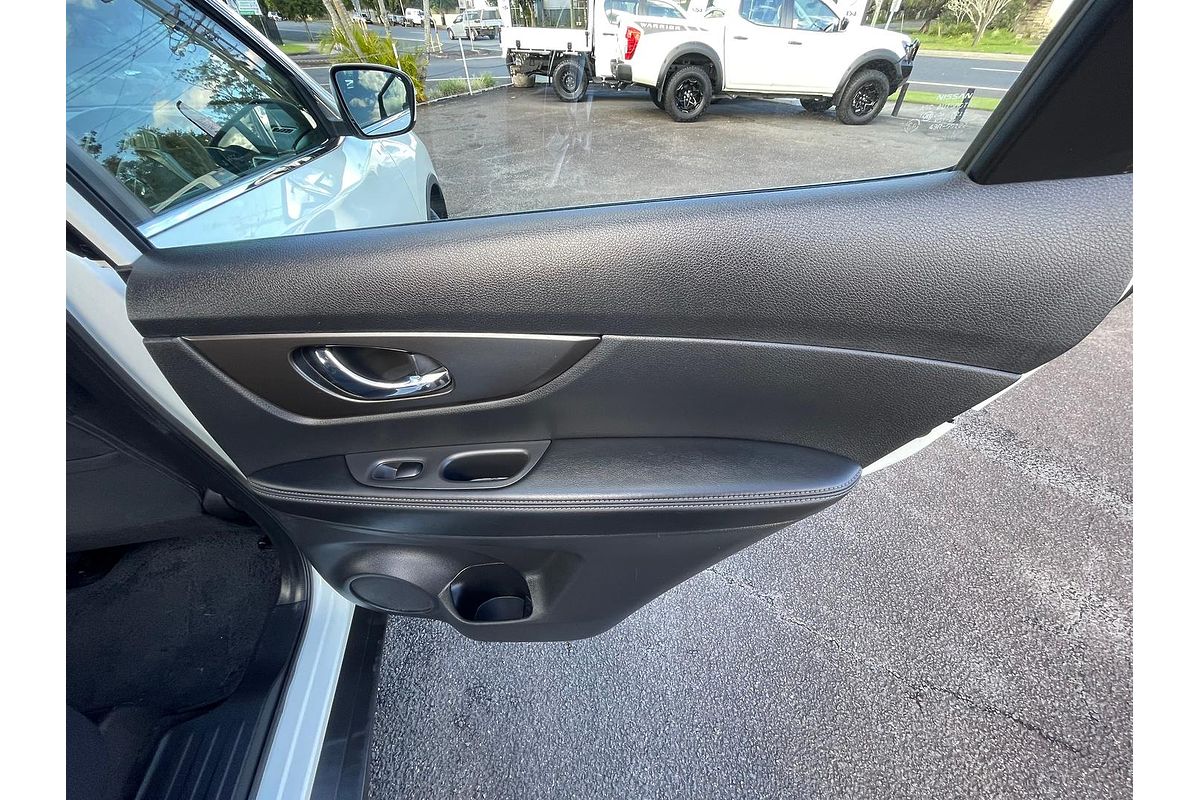 2014 Nissan X-TRAIL ST T32
