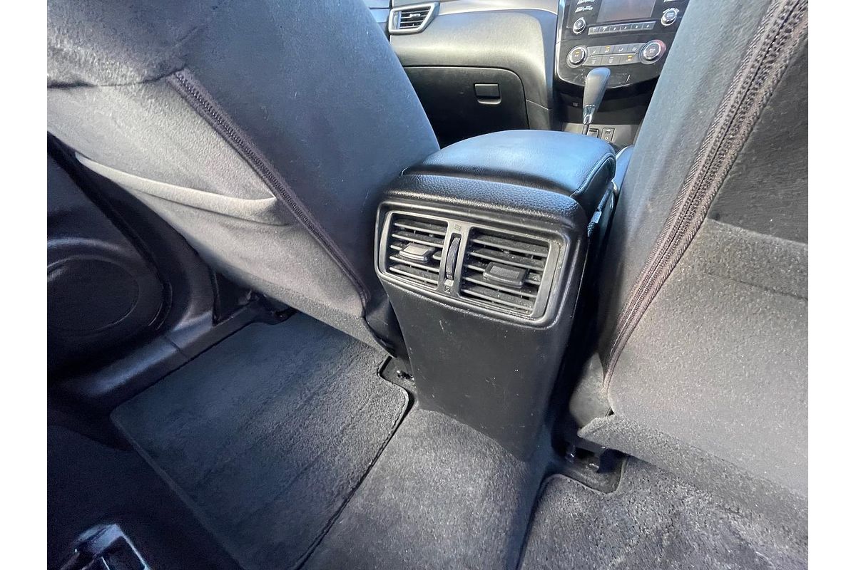 2014 Nissan X-TRAIL ST T32