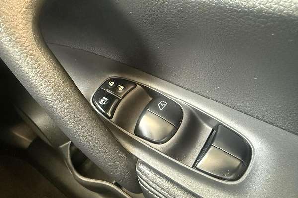 2022 Nissan X-TRAIL ST T32
