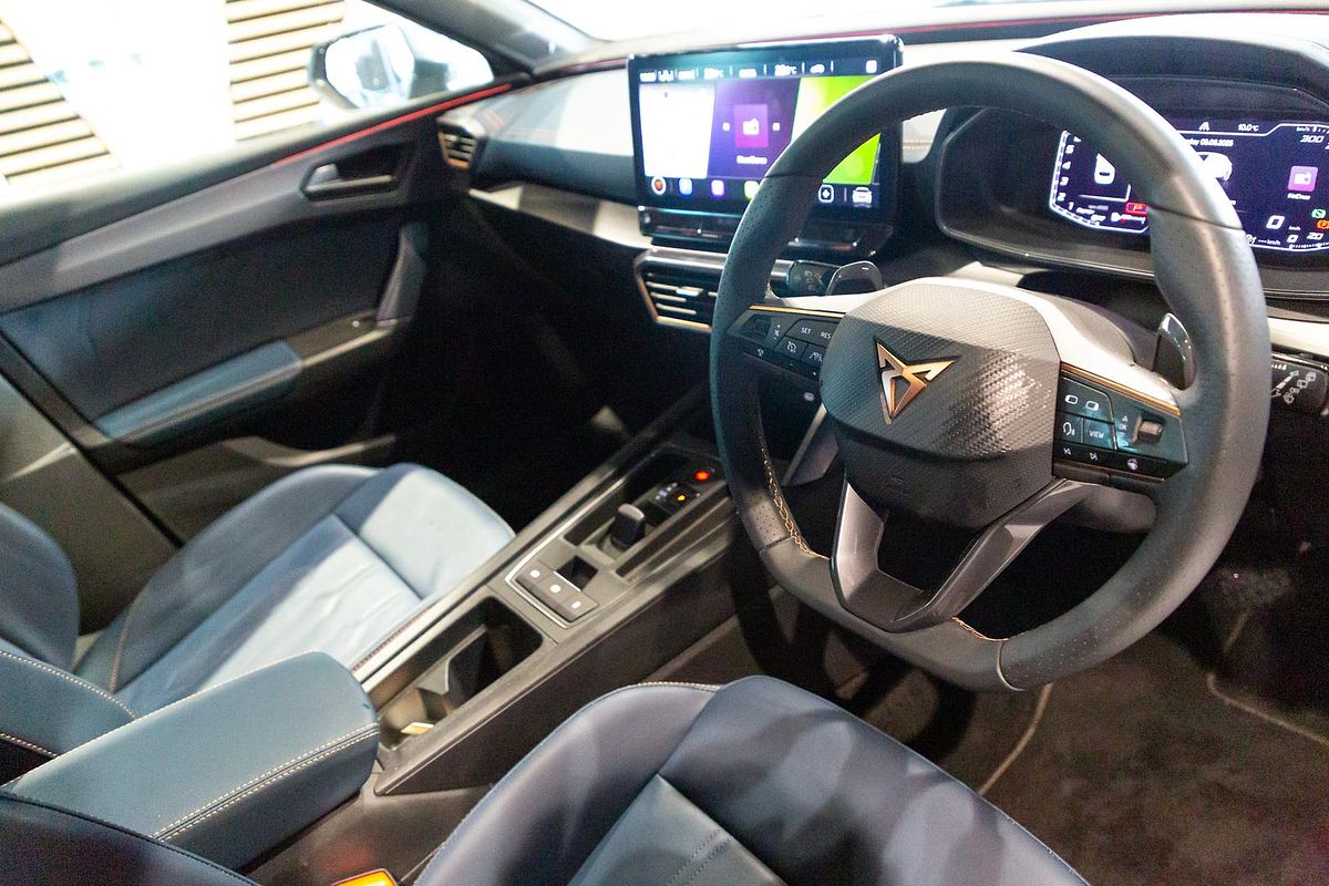 2024 CUPRA Leon V Tribe Edition KL