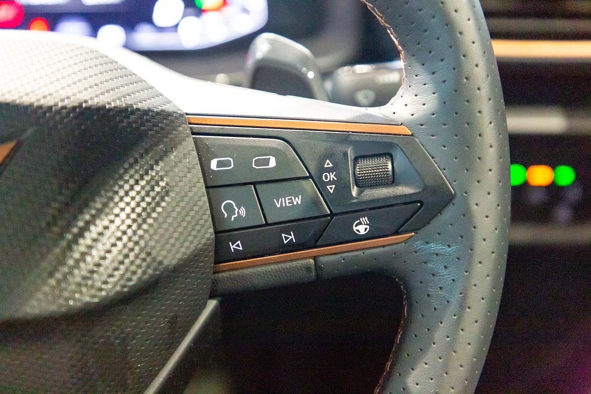 2024 CUPRA Leon V Tribe Edition KL