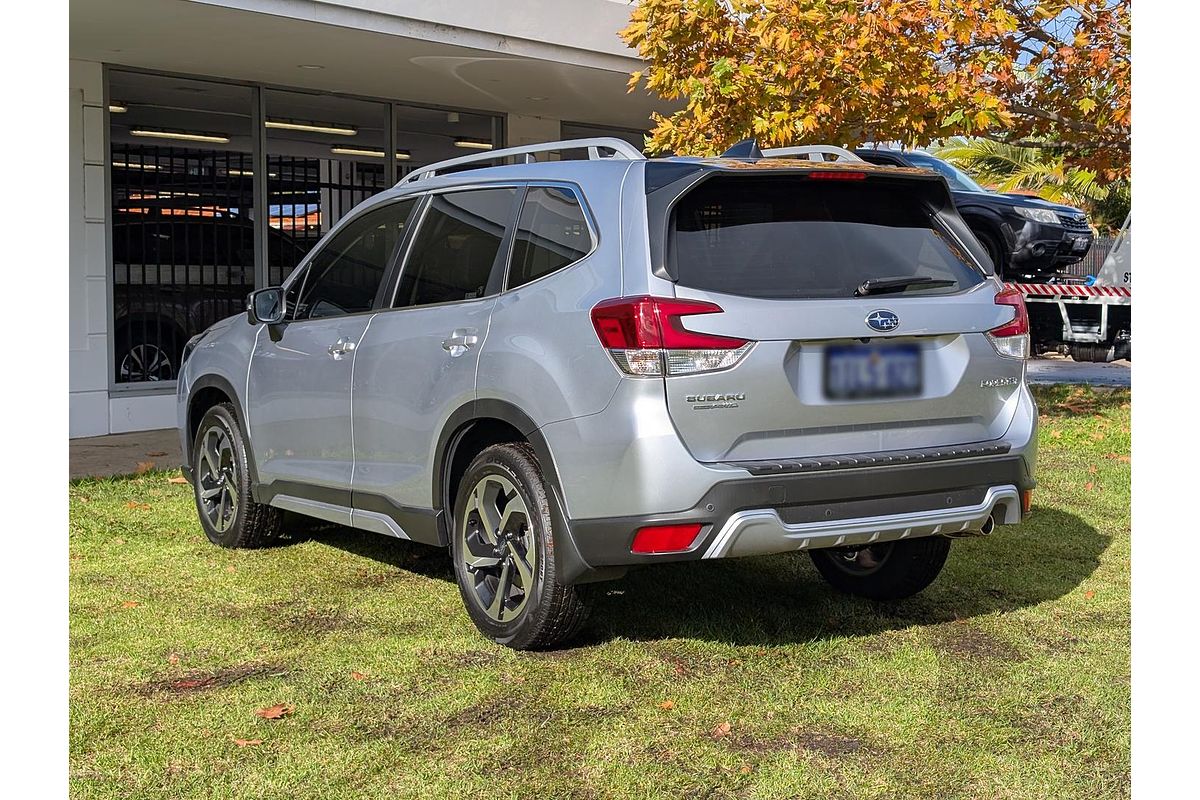 2024 Subaru Forester 2.5i-S S5