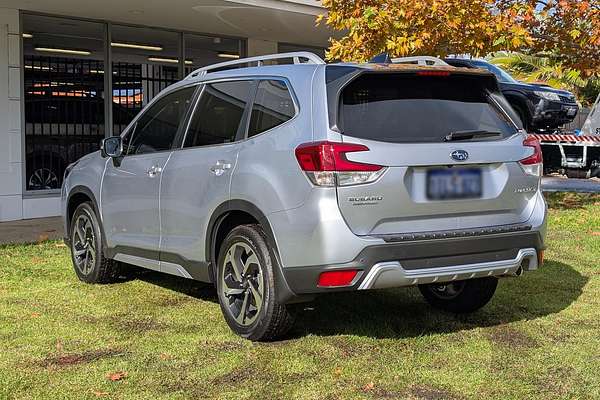 2024 Subaru Forester 2.5i-S S5