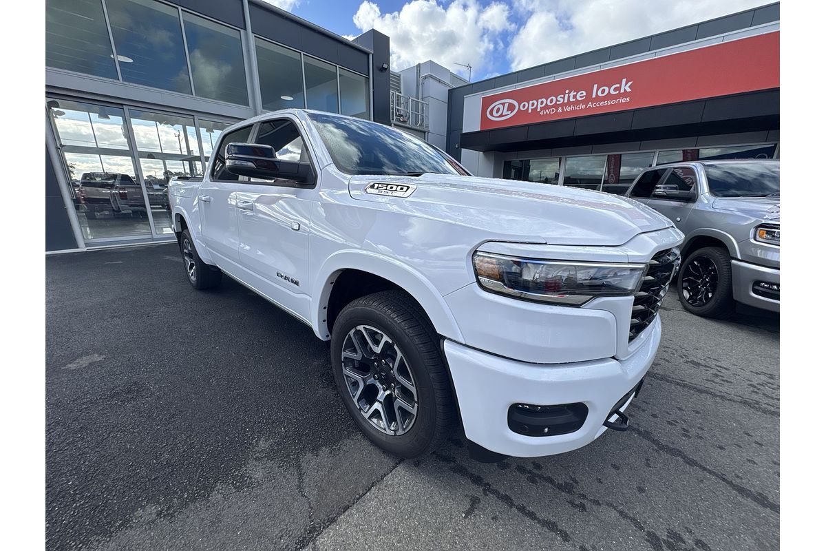 2025 RAM 1500 Laramie Sport Hurricane SO RamBox DT 4X4 SWB