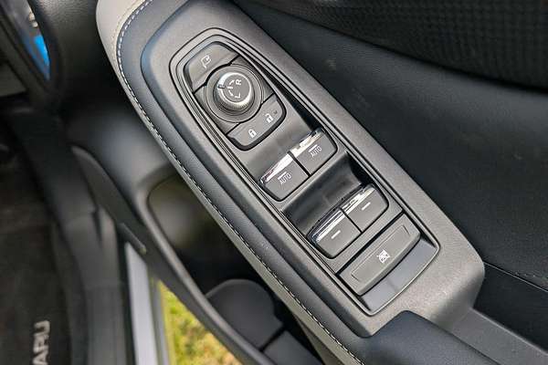 2024 Subaru Forester 2.5i-S S5