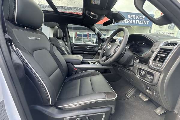 2025 RAM 1500 Laramie Sport Hurricane SO RamBox DT 4X4 SWB