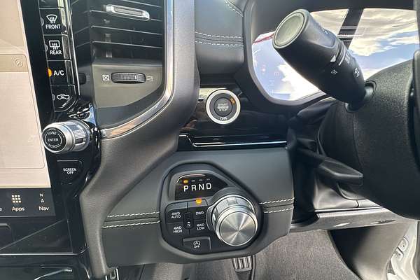2025 RAM 1500 Laramie Sport Hurricane SO RamBox DT 4X4 SWB