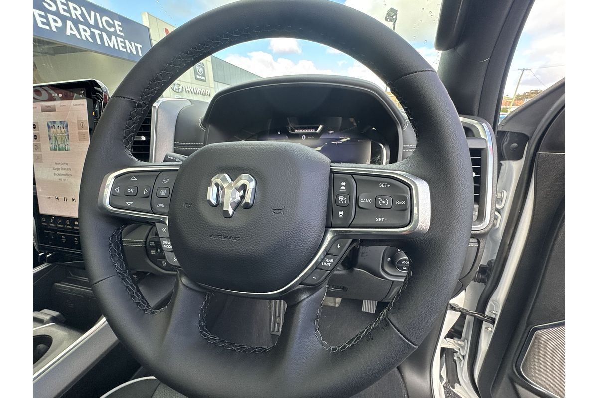 2025 RAM 1500 Laramie Sport Hurricane SO RamBox DT 4X4 SWB