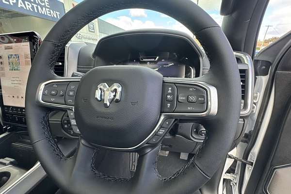 2025 RAM 1500 Laramie Sport Hurricane SO RamBox DT 4X4 SWB