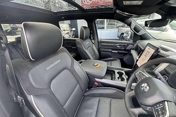 2025 RAM 1500 Laramie Sport Hurricane SO RamBox DT 4X4 SWB