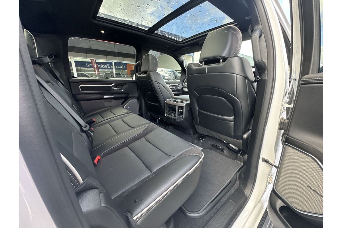 2025 RAM 1500 Laramie Sport Hurricane SO RamBox DT 4X4 SWB