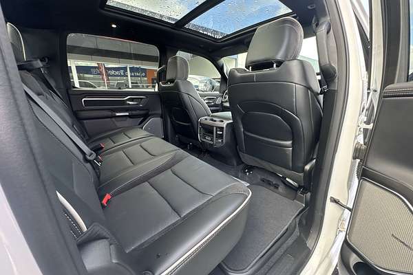2025 RAM 1500 Laramie Sport Hurricane SO RamBox DT 4X4 SWB
