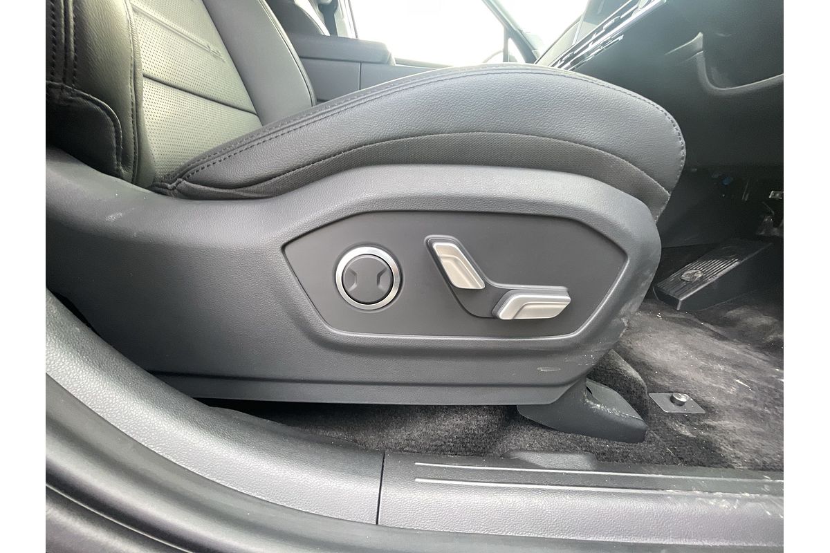 2025 Hyundai Santa Fe Elite MX5.V1