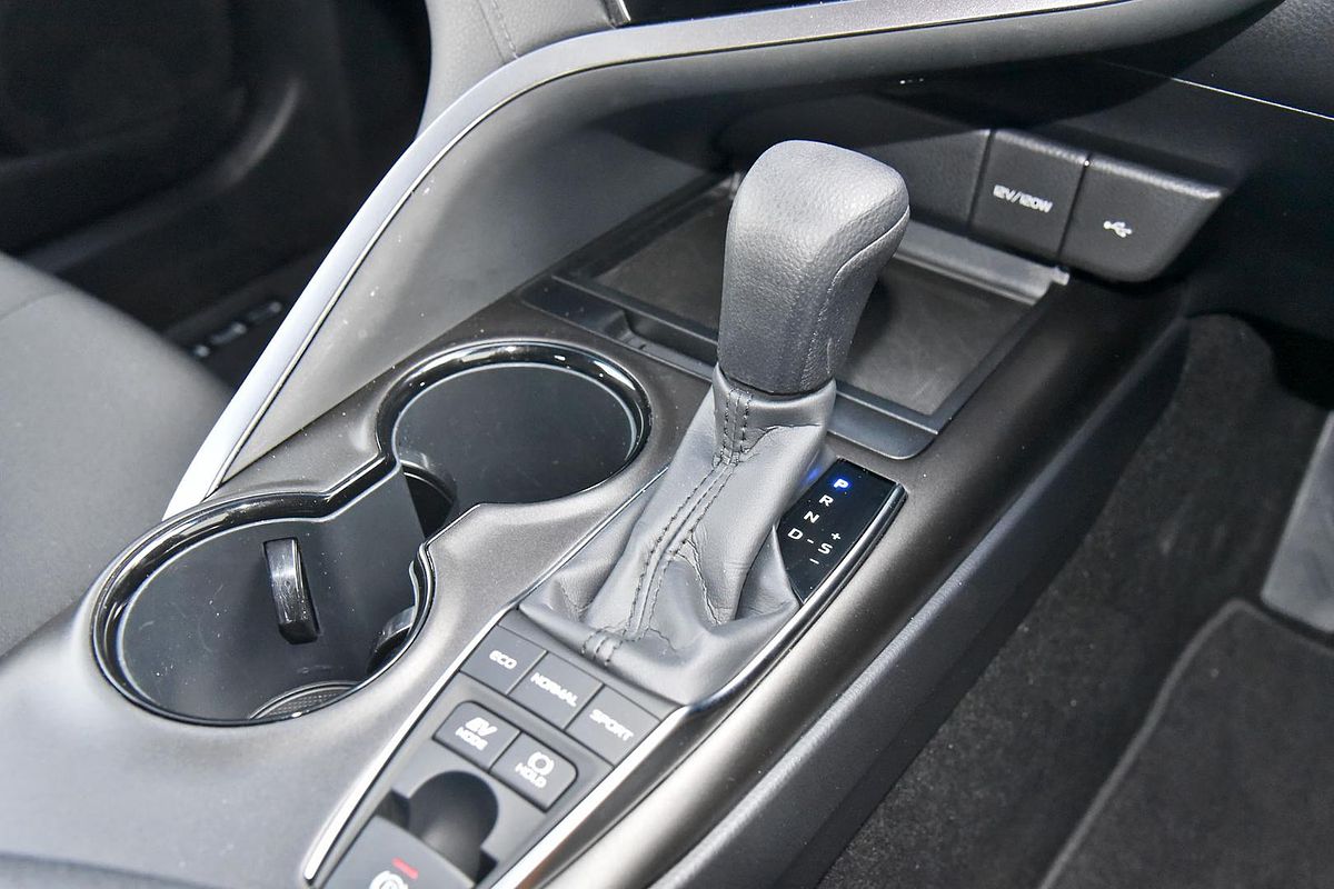 2024 Toyota Camry Ascent AXVH70R