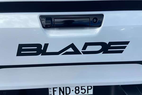 2024 Isuzu D-MAX BLADE 4X4