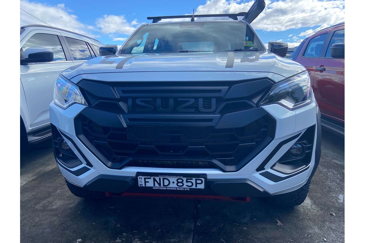 2024 Isuzu D-MAX BLADE 4X4