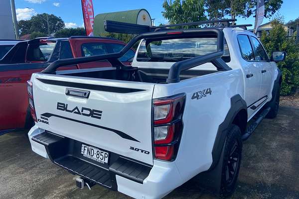 2024 Isuzu D-MAX BLADE 4X4