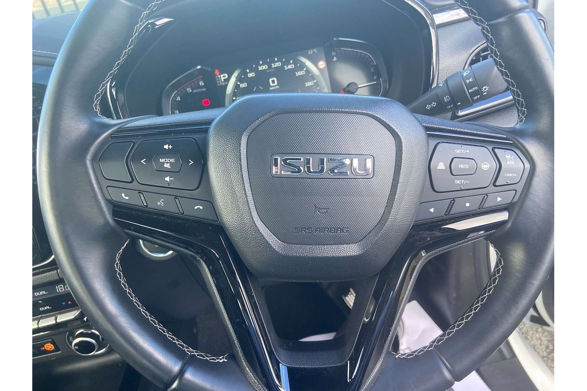 2024 Isuzu D-MAX BLADE 4X4