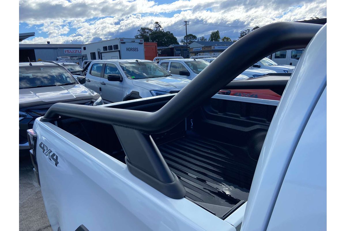 2024 Isuzu D-MAX BLADE 4X4
