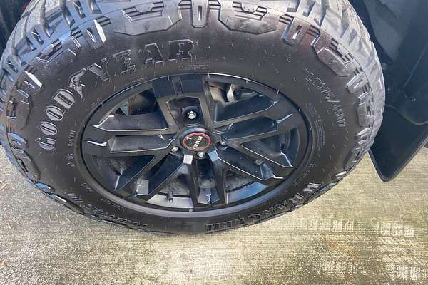2024 Isuzu D-MAX BLADE 4X4