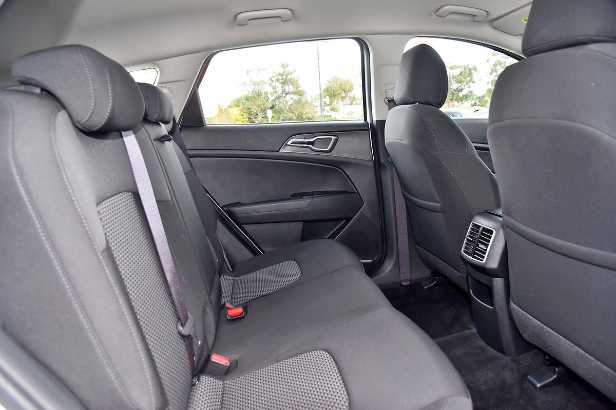 2022 Kia Sportage S NQ5