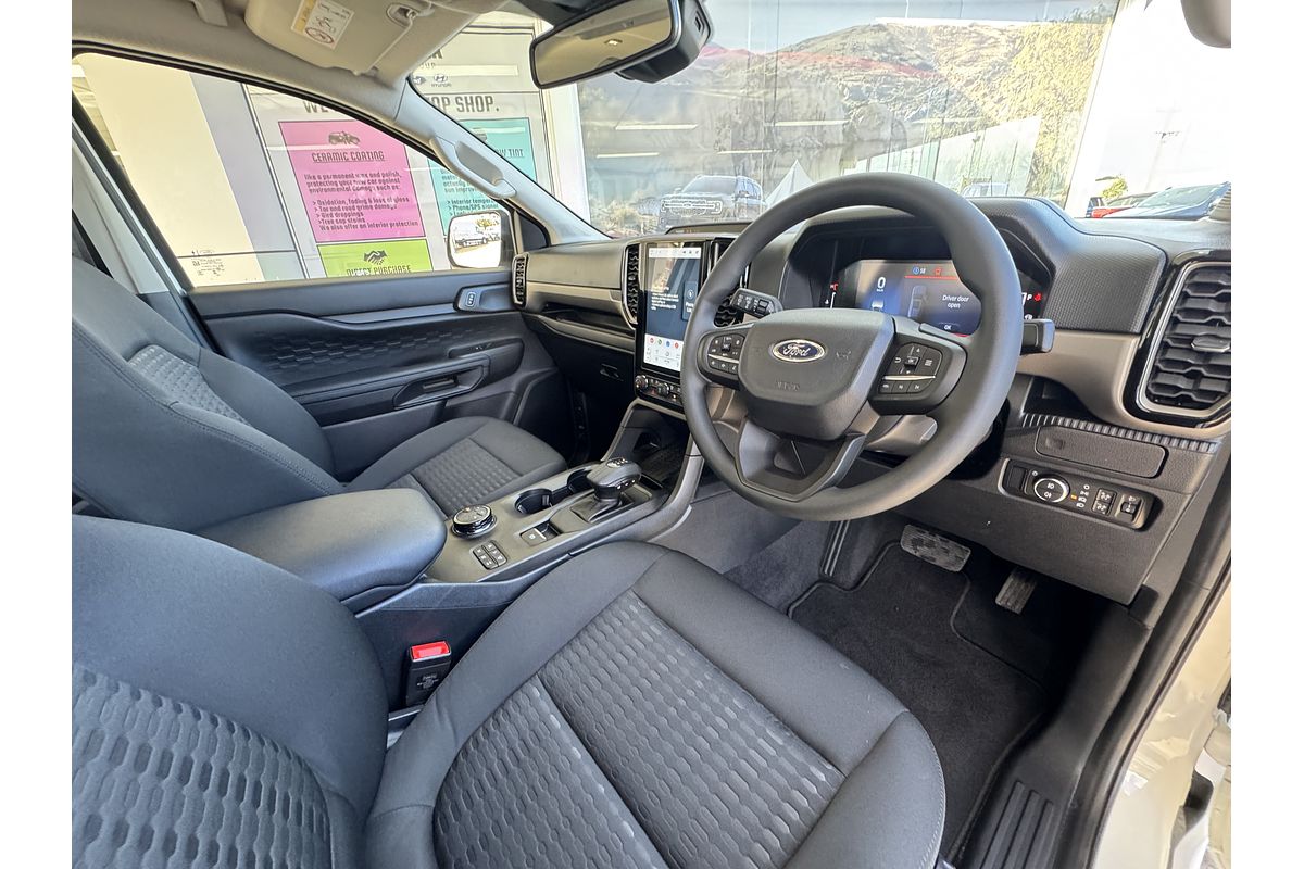 2024 Ford Everest Ambiente 2.0L