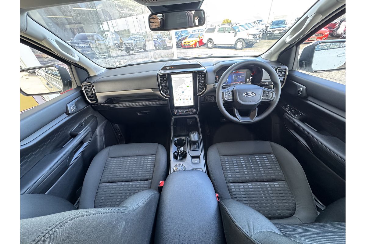 2024 Ford Everest Ambiente 2.0L