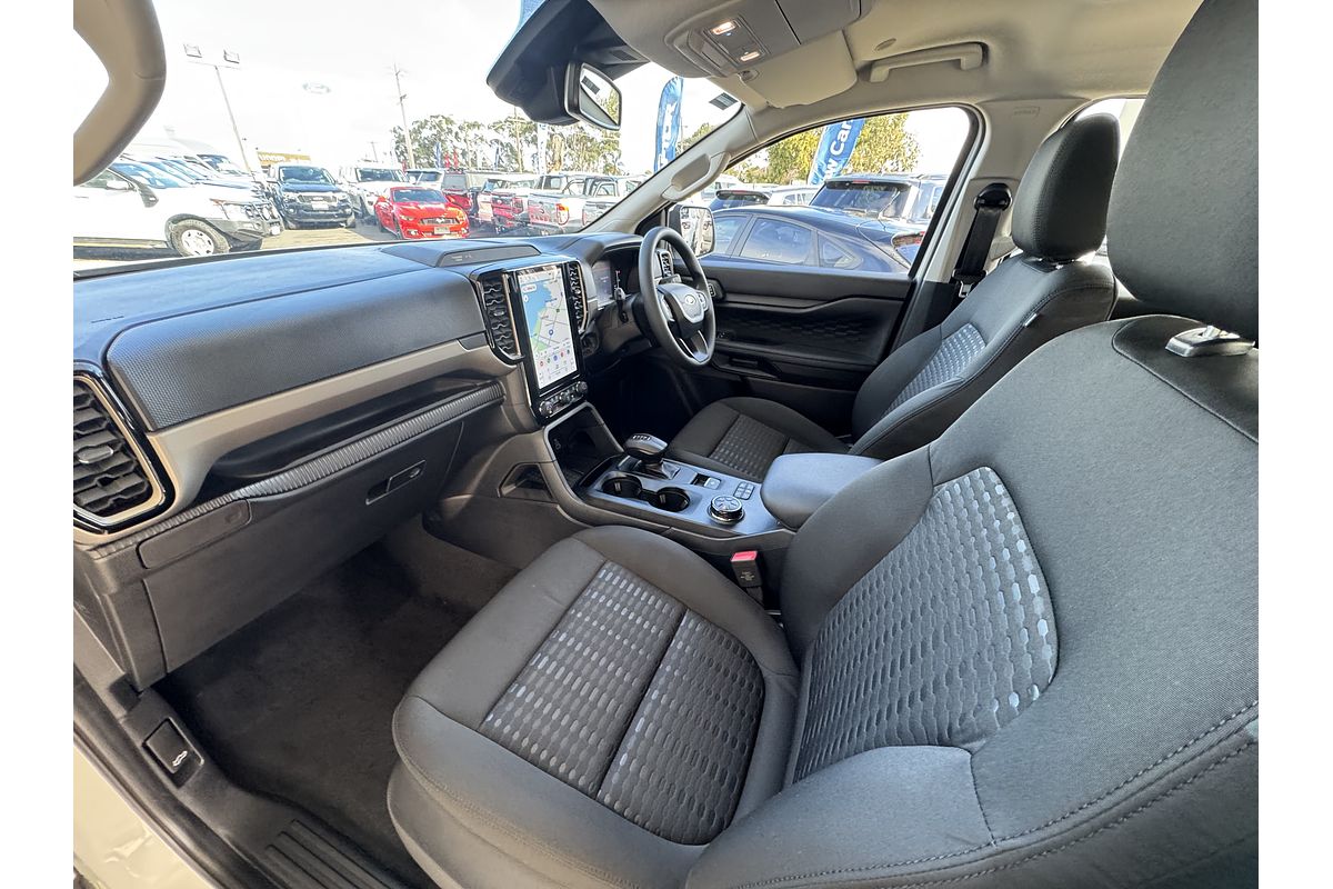 2024 Ford Everest Ambiente 2.0L