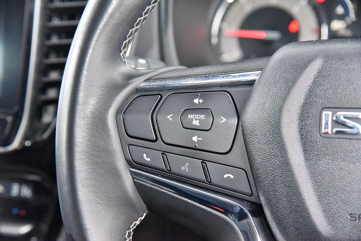 2022 Isuzu MU-X LS-U