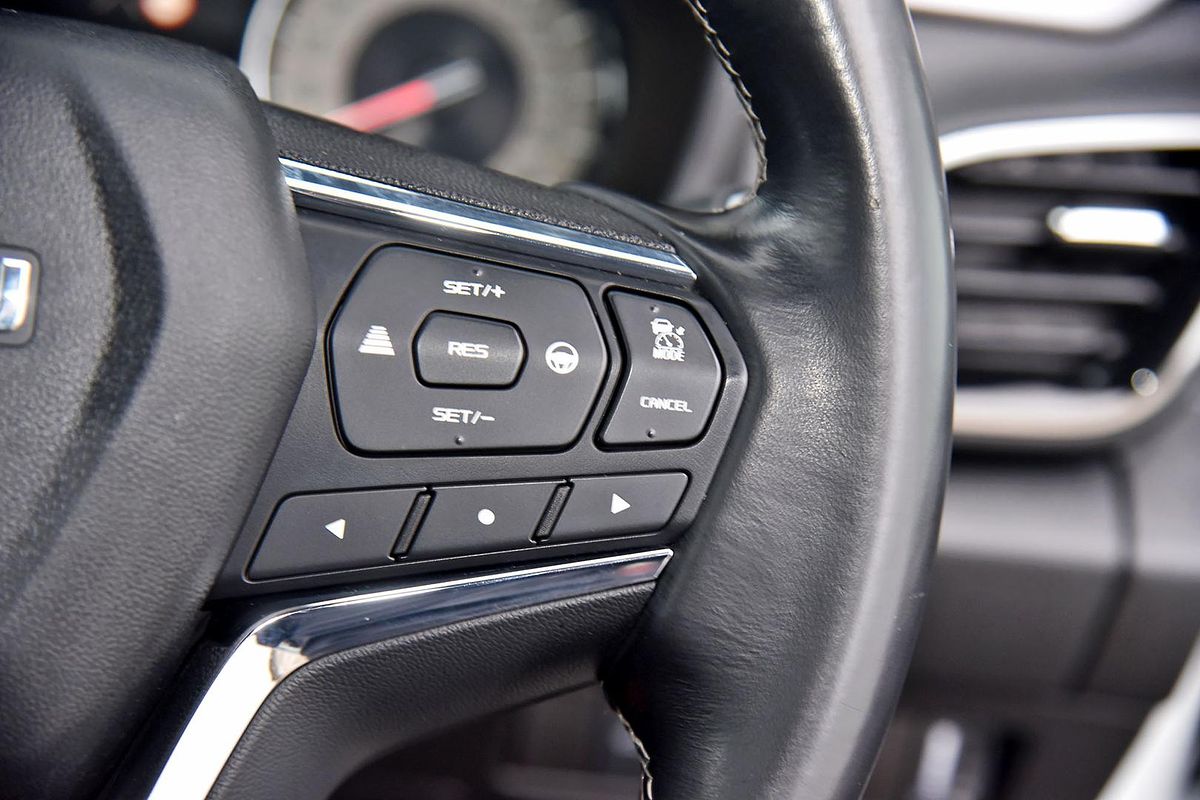 2022 Isuzu MU-X LS-U