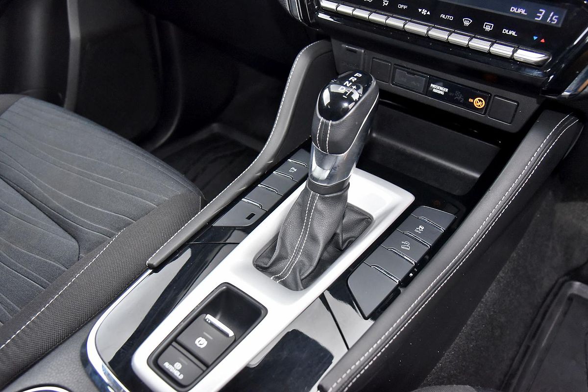 2022 Isuzu MU-X LS-U