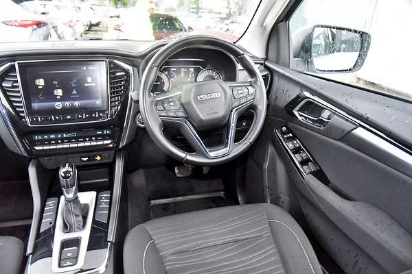 2022 Isuzu MU-X LS-U