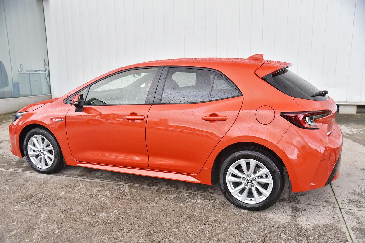 2024 Toyota Corolla SX Hybrid ZWE219R