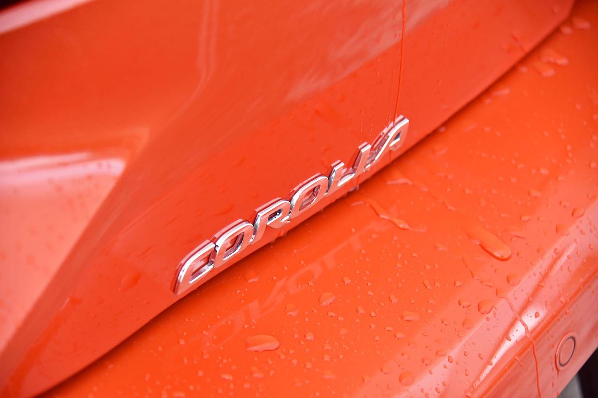 2024 Toyota Corolla SX Hybrid ZWE219R