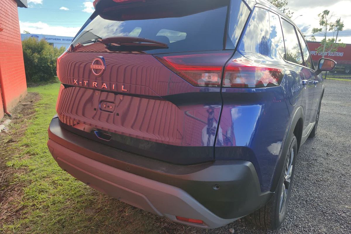 2023 Nissan X-TRAIL ST-L T33