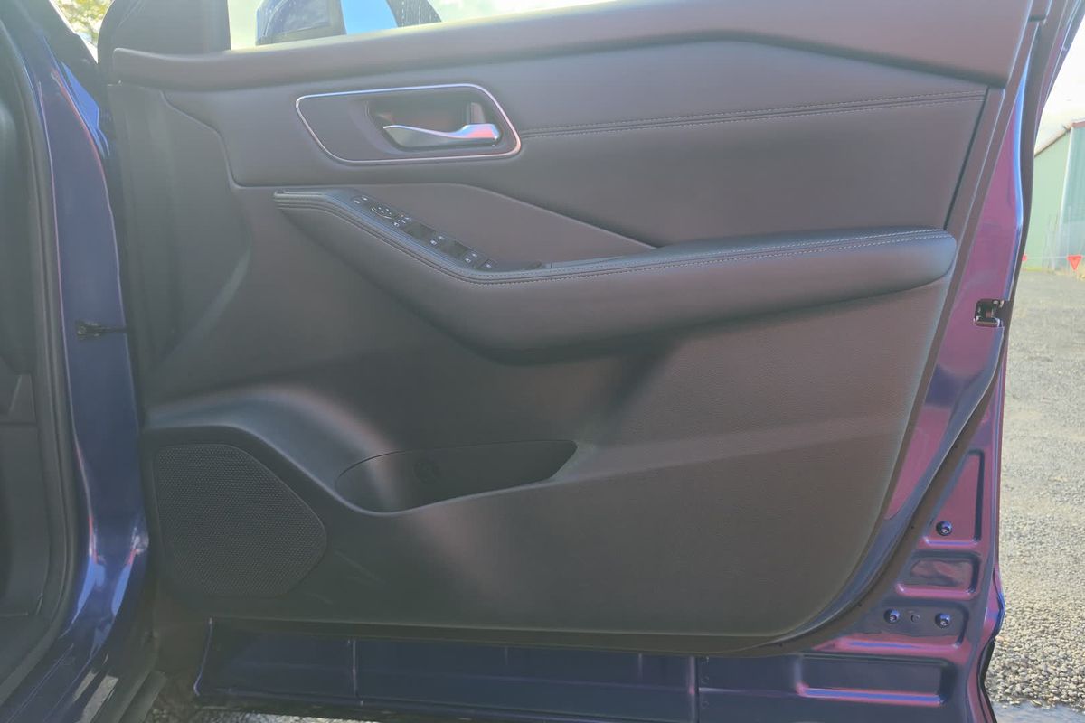 2023 Nissan X-TRAIL ST-L T33