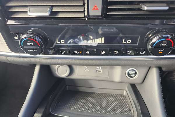 2023 Nissan X-TRAIL ST-L T33
