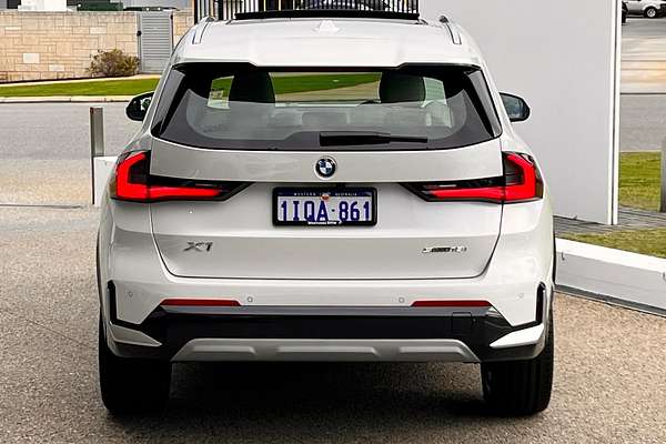 2025 BMW X1 sDrive18i U11