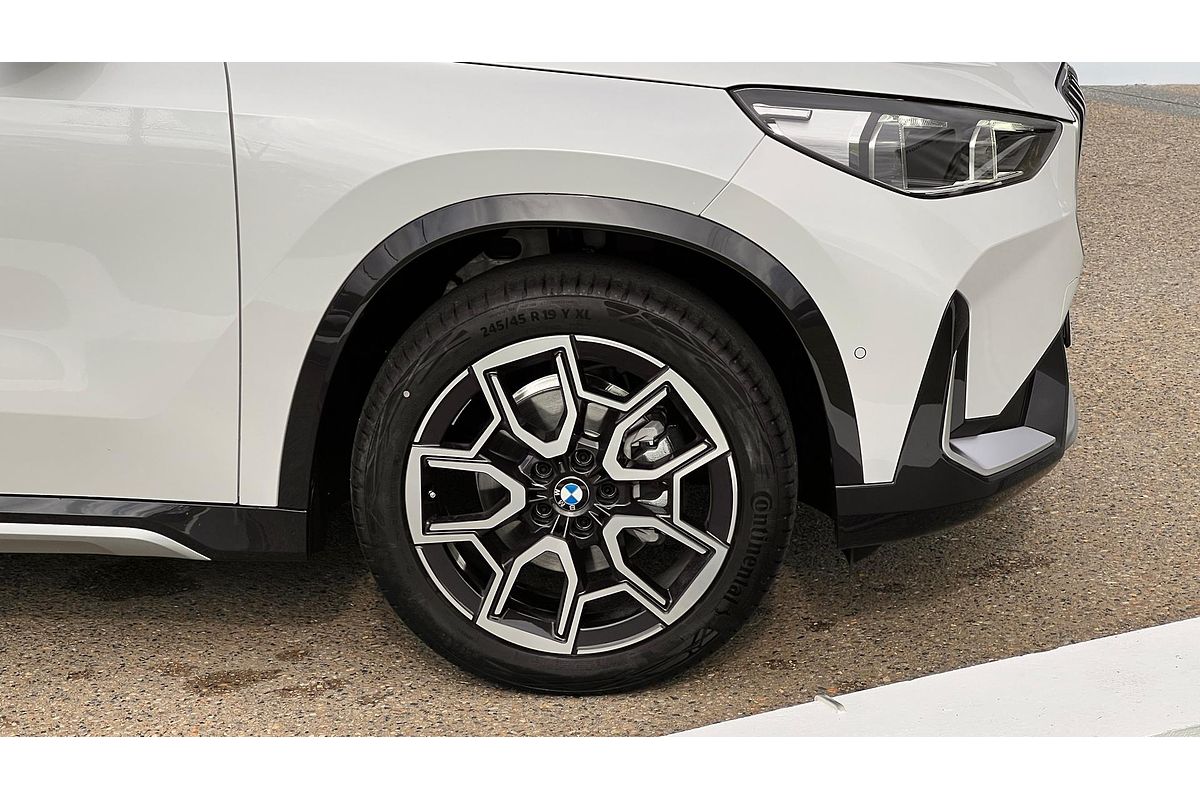 2025 BMW X1 sDrive18i U11