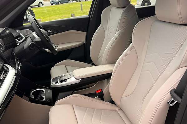 2025 BMW X1 sDrive18i U11