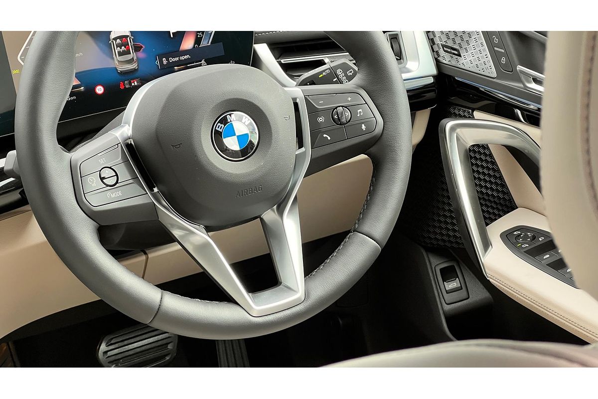 2025 BMW X1 sDrive18i U11