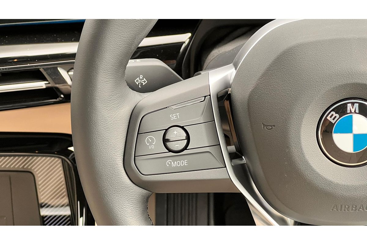2025 BMW X1 sDrive18i U11