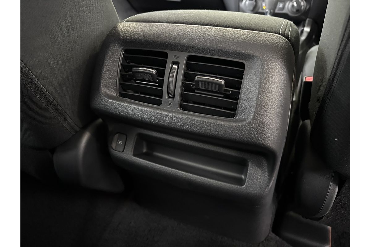 2024 Nissan Navara ST-X D23 4X4