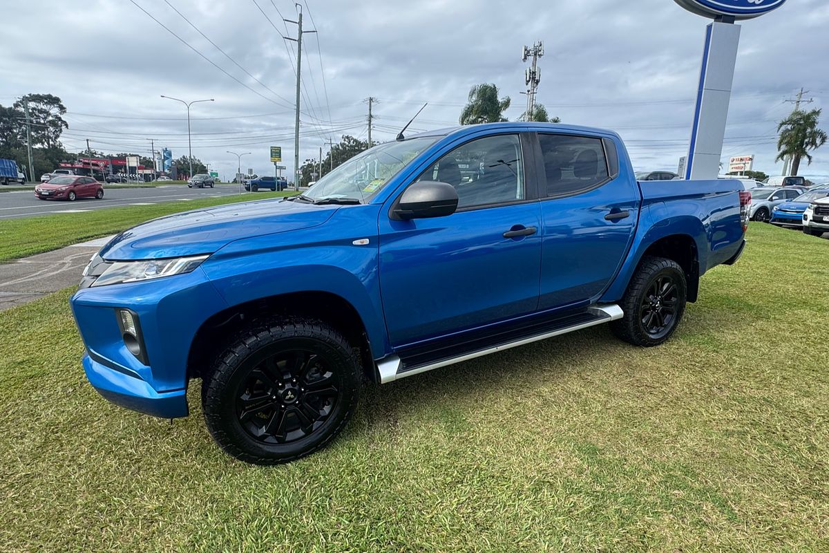 2021 Mitsubishi Triton GLX-R MR 4X4