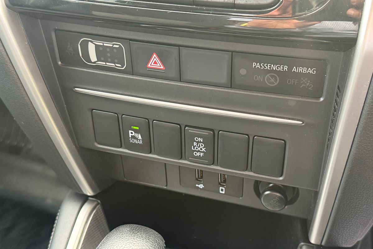 2021 Mitsubishi Triton GLX-R MR 4X4