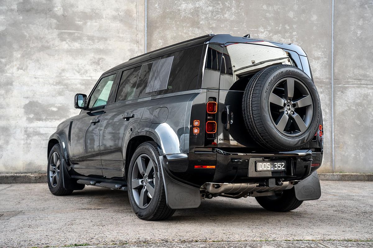 2025 Land Rover Defender 110 P400e X-Dynamic SE L663