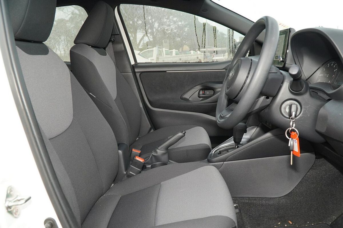2024 Toyota Yaris Ascent Sport MXPA10R